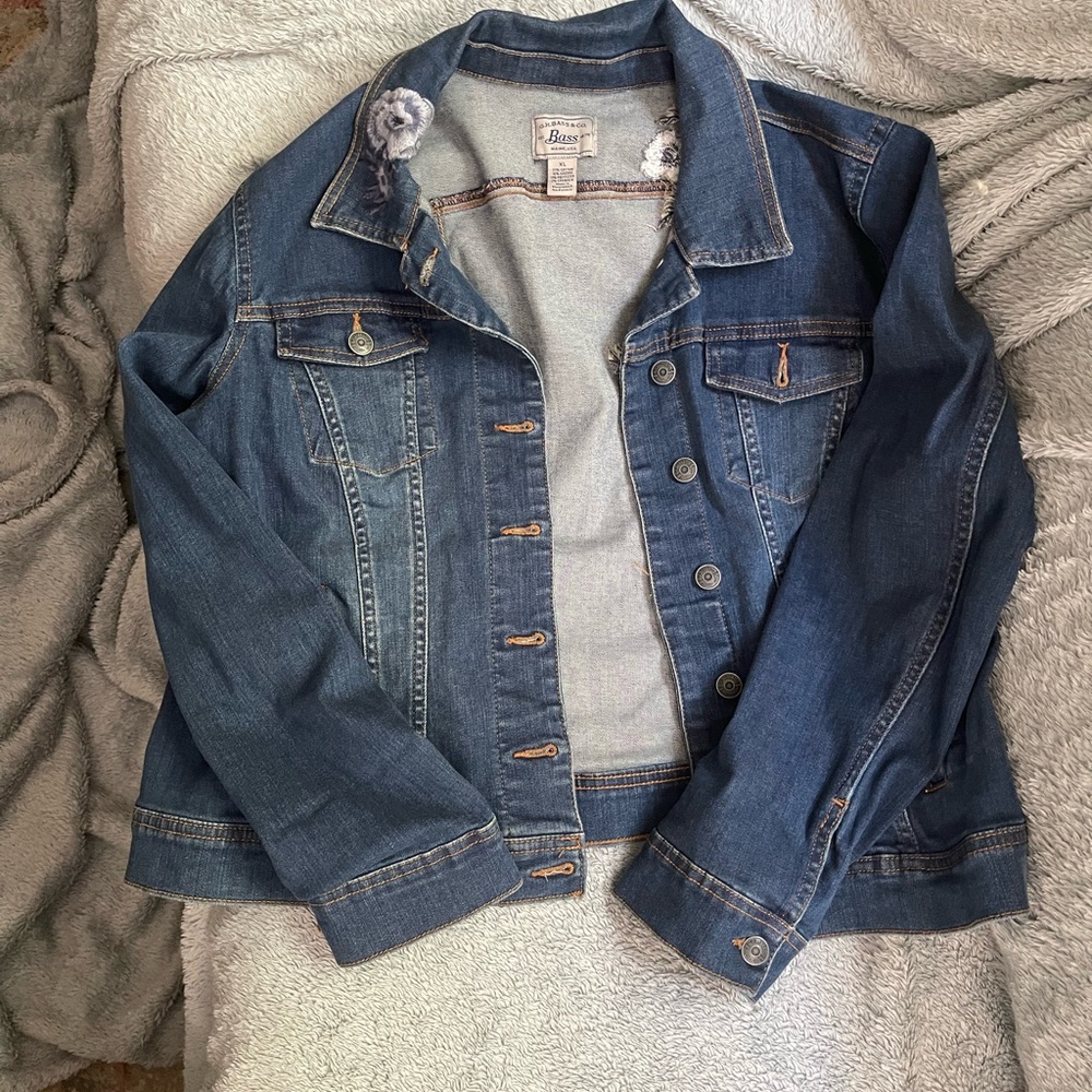 G.H. Bass & Co. Floral embroidered denim jacket